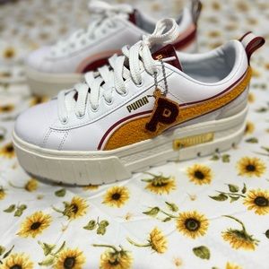 Women’s pumas shoes